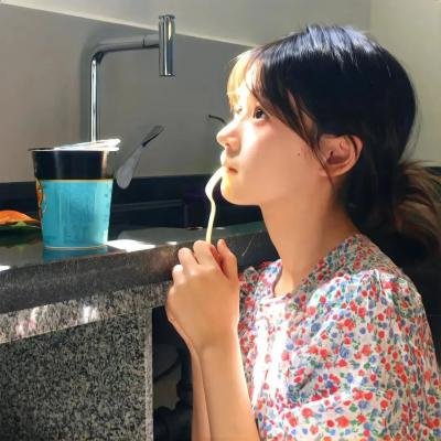 那孩子出生了……